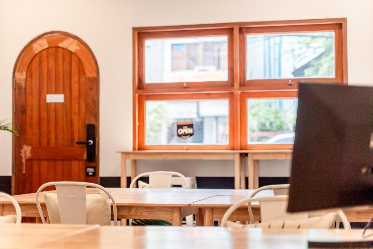 Socialer Coliving & Coworking Space チエンマイ エクステリア 写真