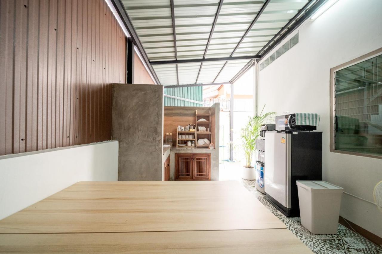 Socialer Coliving & Coworking Space チエンマイ エクステリア 写真