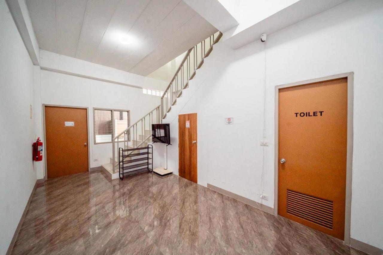 Socialer Coliving & Coworking Space チエンマイ エクステリア 写真