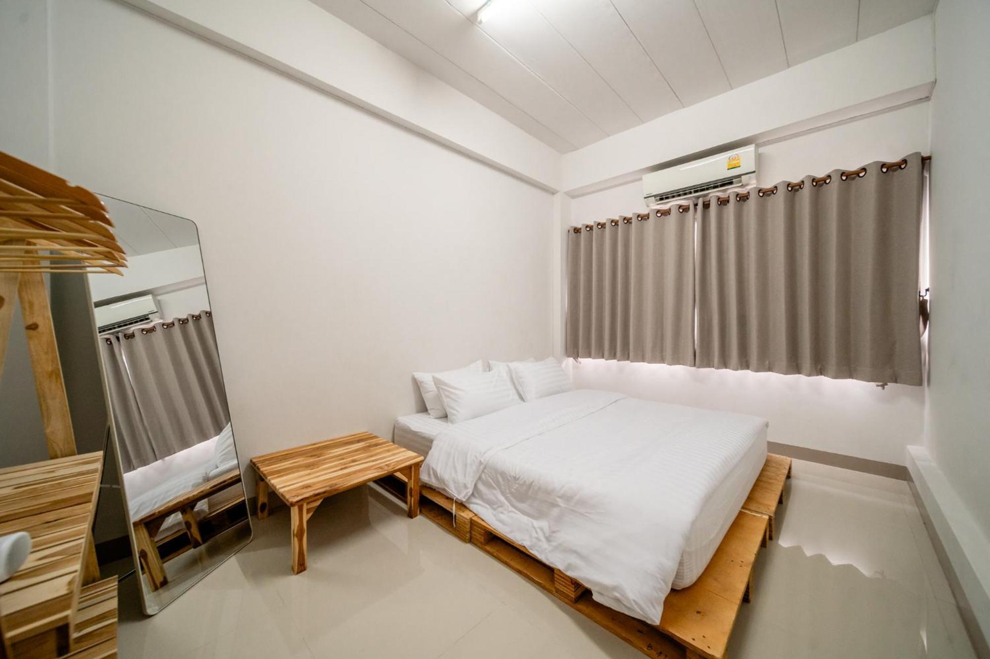 Socialer Coliving & Coworking Space チエンマイ エクステリア 写真