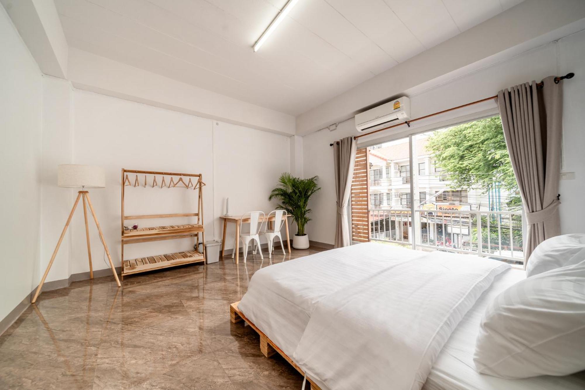 Socialer Coliving & Coworking Space チエンマイ エクステリア 写真